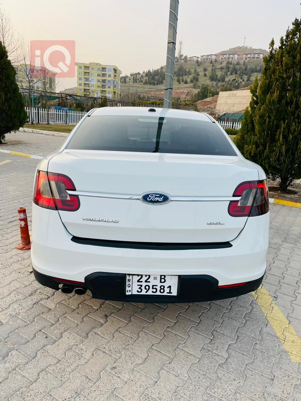 فورد تورس